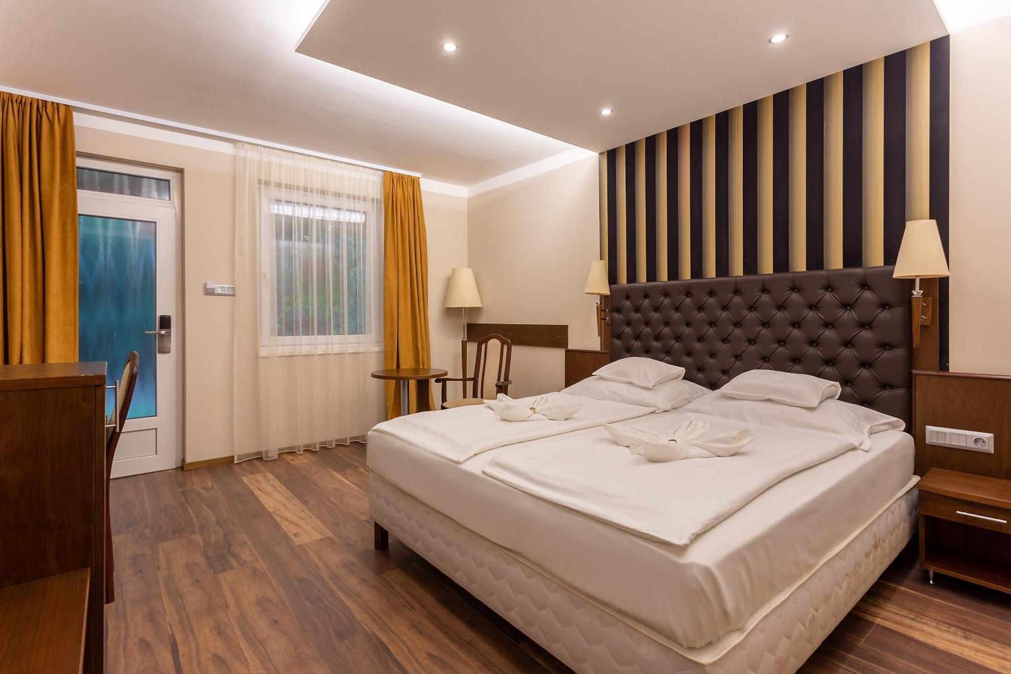 Szonyi Garden Hotel Pest Budapest Bagian luar foto